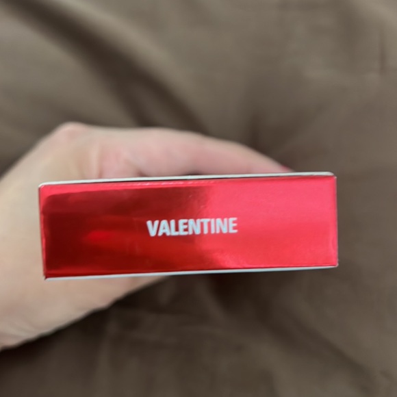 Kylie cosmetics matte liquid lipstick and lip liner - Picture 3 of 4